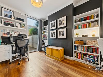 Picture 4